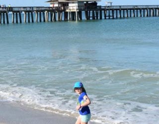 Chillen op de paradijselijk witte stranden van Naples