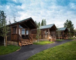 Yellowstone Lake hotel