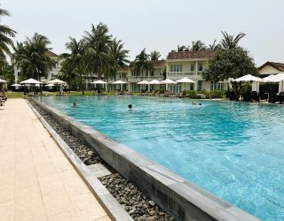 Zwembad strandhotel Hoi An Vietnam